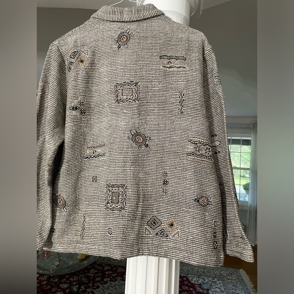 Chico’s Design women’s 85% silk 15% cotton with embroidery graphic design Jacket - Picture 2 of 6